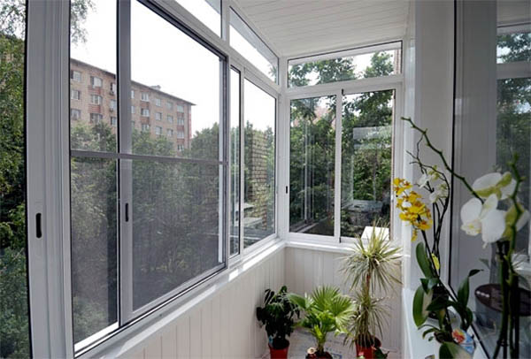 Недорогое остекление балконов и лоджий алюминиевым профилем от производителя окон Пушкино