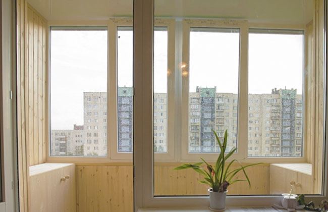 Остеклить балкон пластиковыми рамами: цены в Пушкино Пушкино